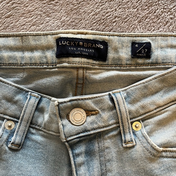 Women’s lucky brand embroidered ankle jeans - Picture 4 of 5